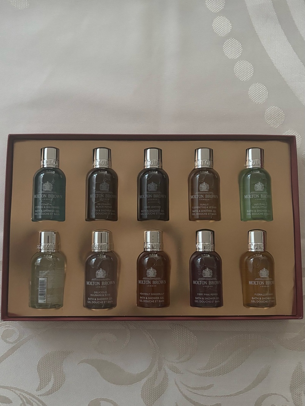 Molton Brown Burgundy and Gold Marbled Gift Box - Picture 3 of 6